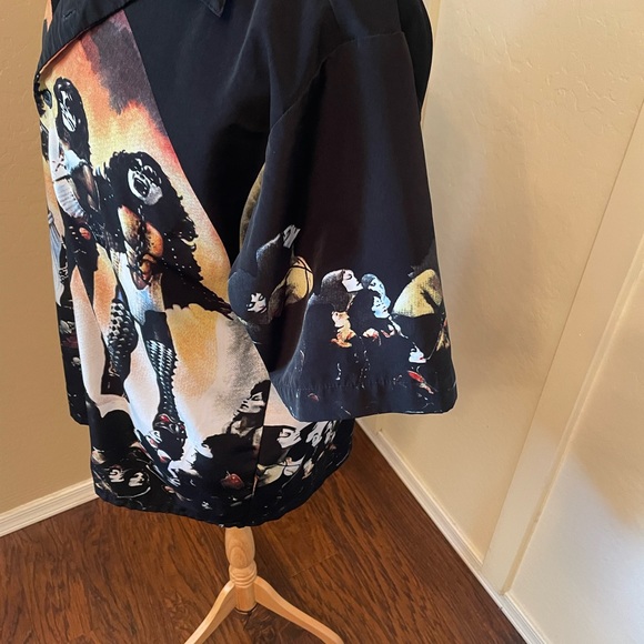 Kiss love gun dragonfly shirt size medium - Picture 5 of 5